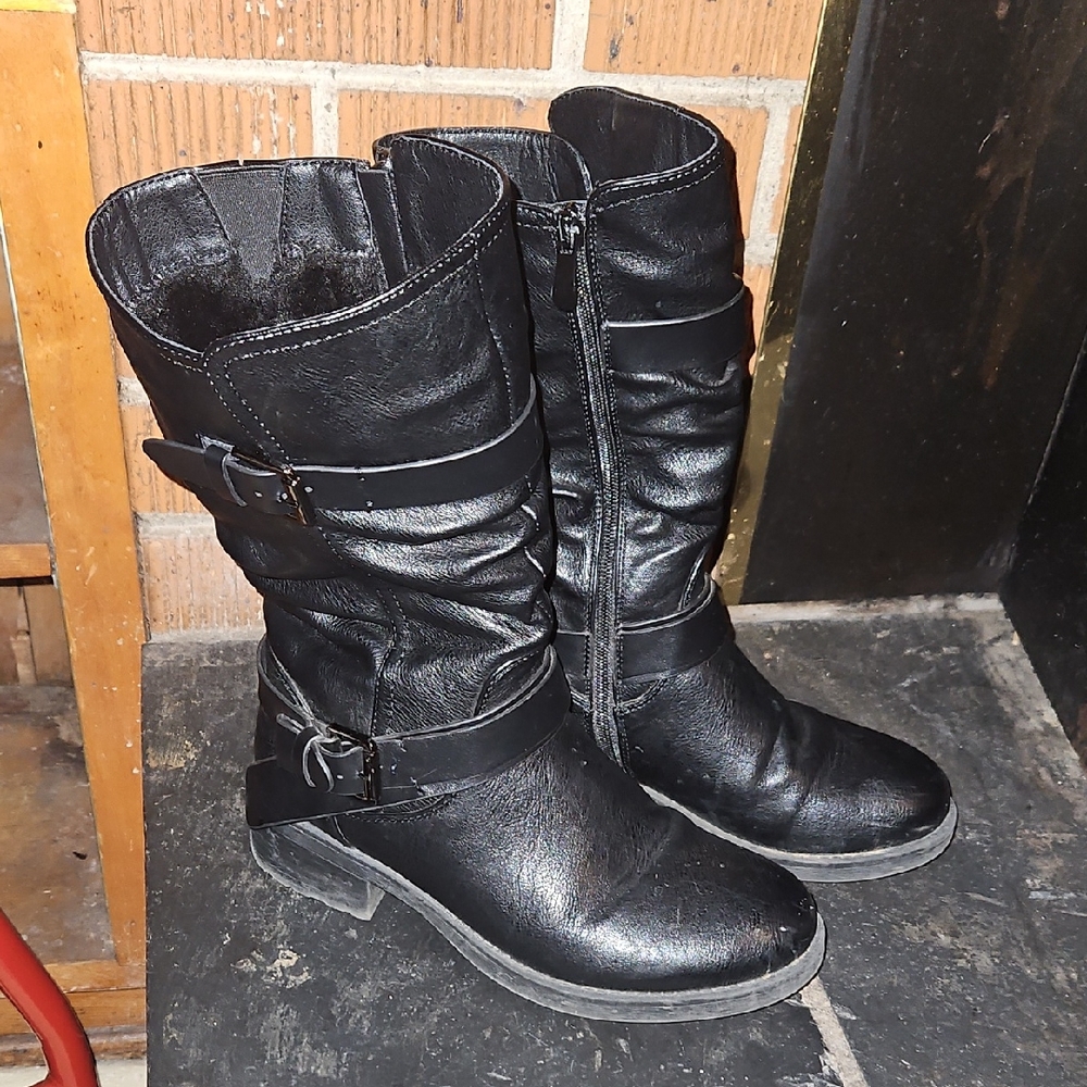 Black Buckle Mid-Calf Boots